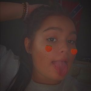 Meet your Posher, Vanessa